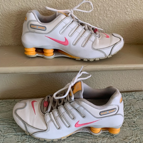 Nike Shoes - Vintage Nike Shox pink and orange Women’s size 8.5